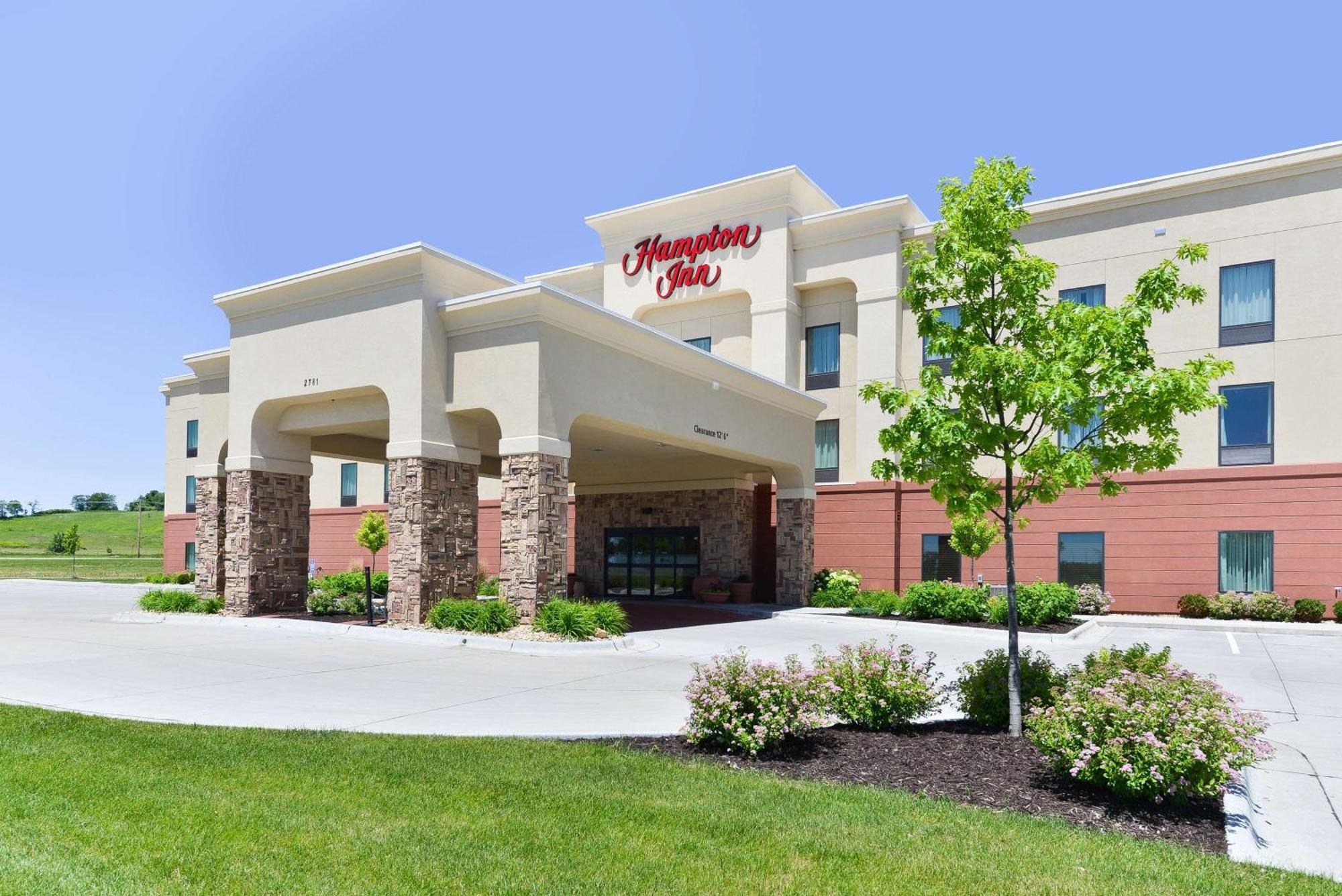 Hampton Inn Clinton Ngoại thất bức ảnh